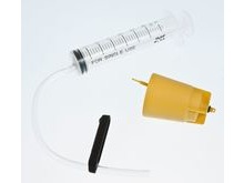 Shimano TLBT03S Disc Brake Bleeding Kit with Syringe and Reservoir Funnel