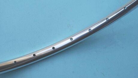 Kinlin MLD 700C 36H Rim - Silver for 28-35mm wide tyres. click to zoom image